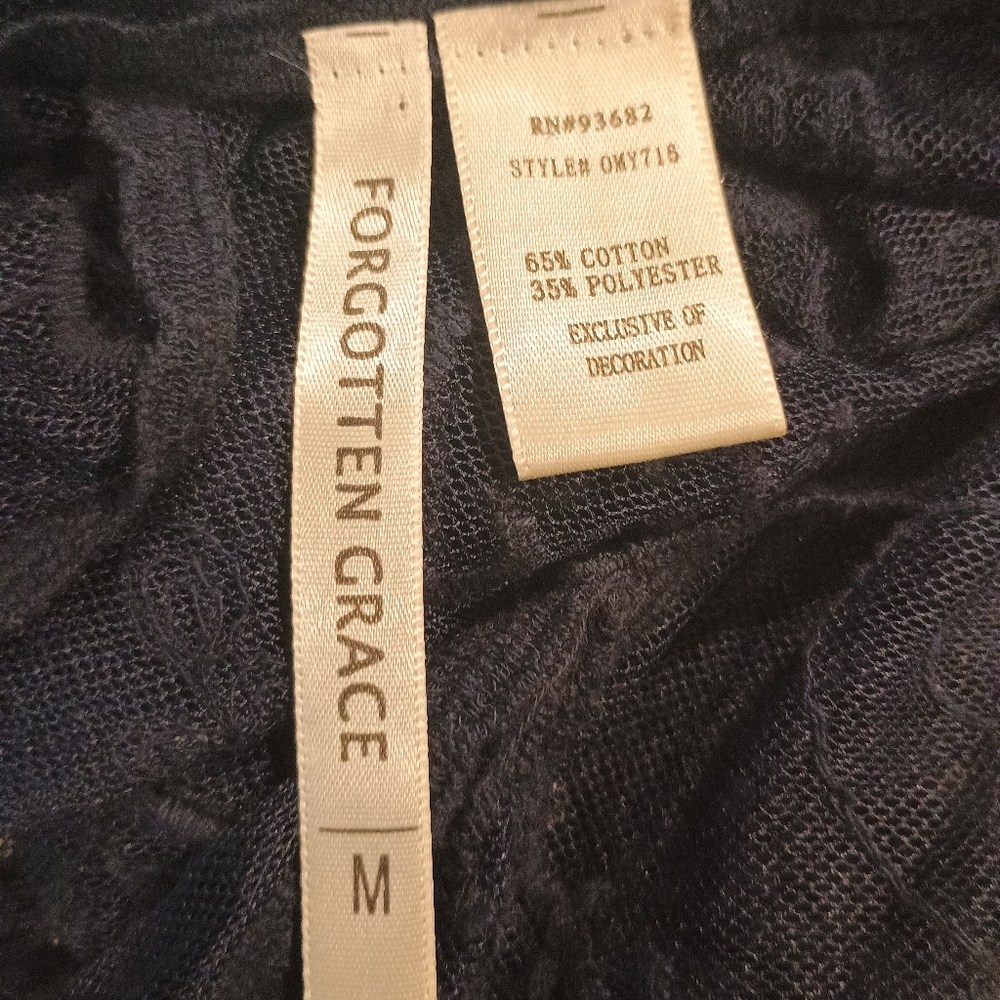 Forgotten Grace Elegant Dark Blue Long Sleeve Lace Cover Up Size Medium - Picture 3 of 7